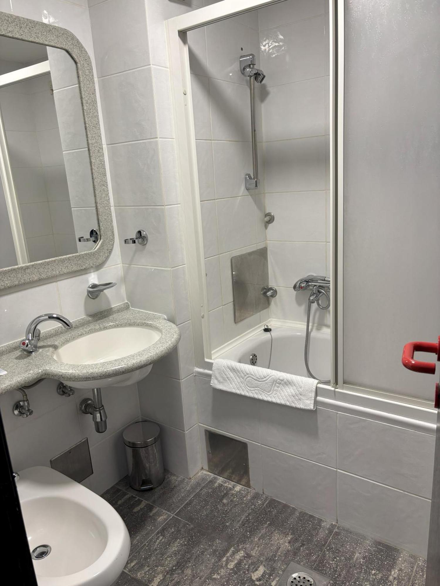 Hotel Park Nasice Экстерьер фото
